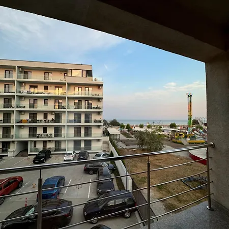 Brizza Mamaia Nord 12 * Năvodari